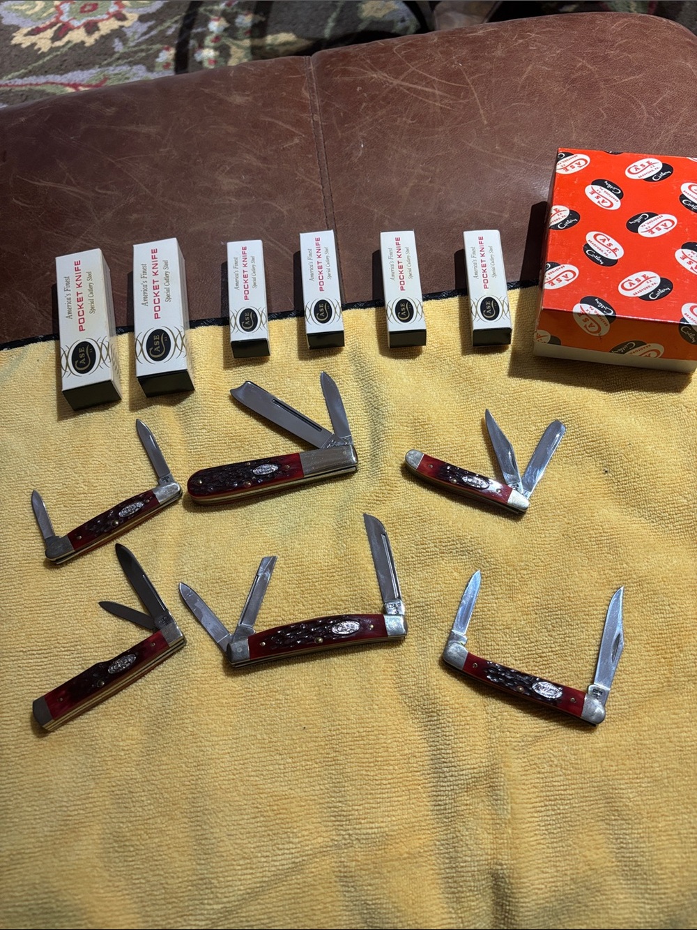 Case xx Lightening 3 dot 1987 Red bone knife set of 6